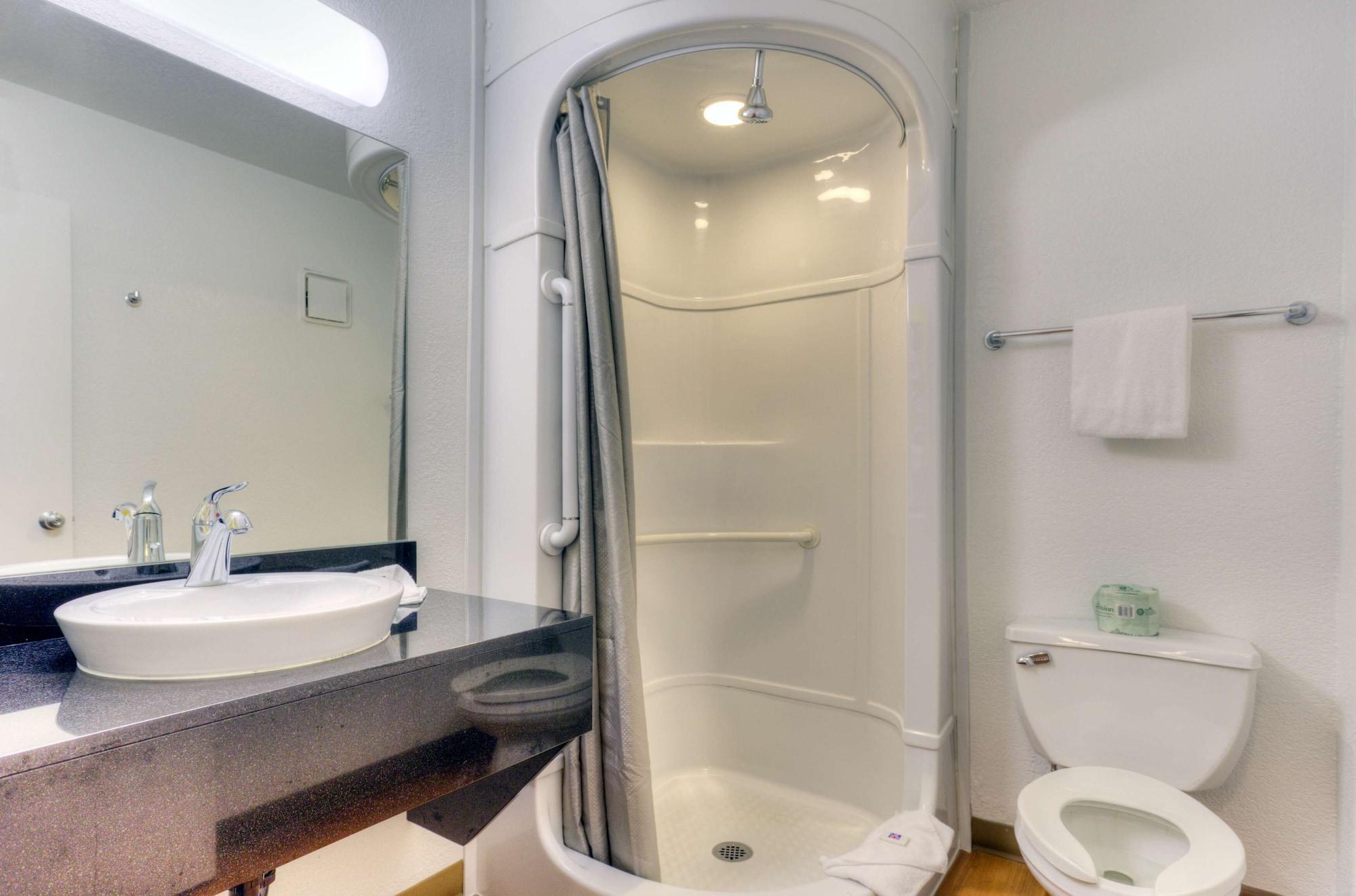 Motel 6-Tigard, Or - Portland South - Lake Oswego المظهر الخارجي الصورة