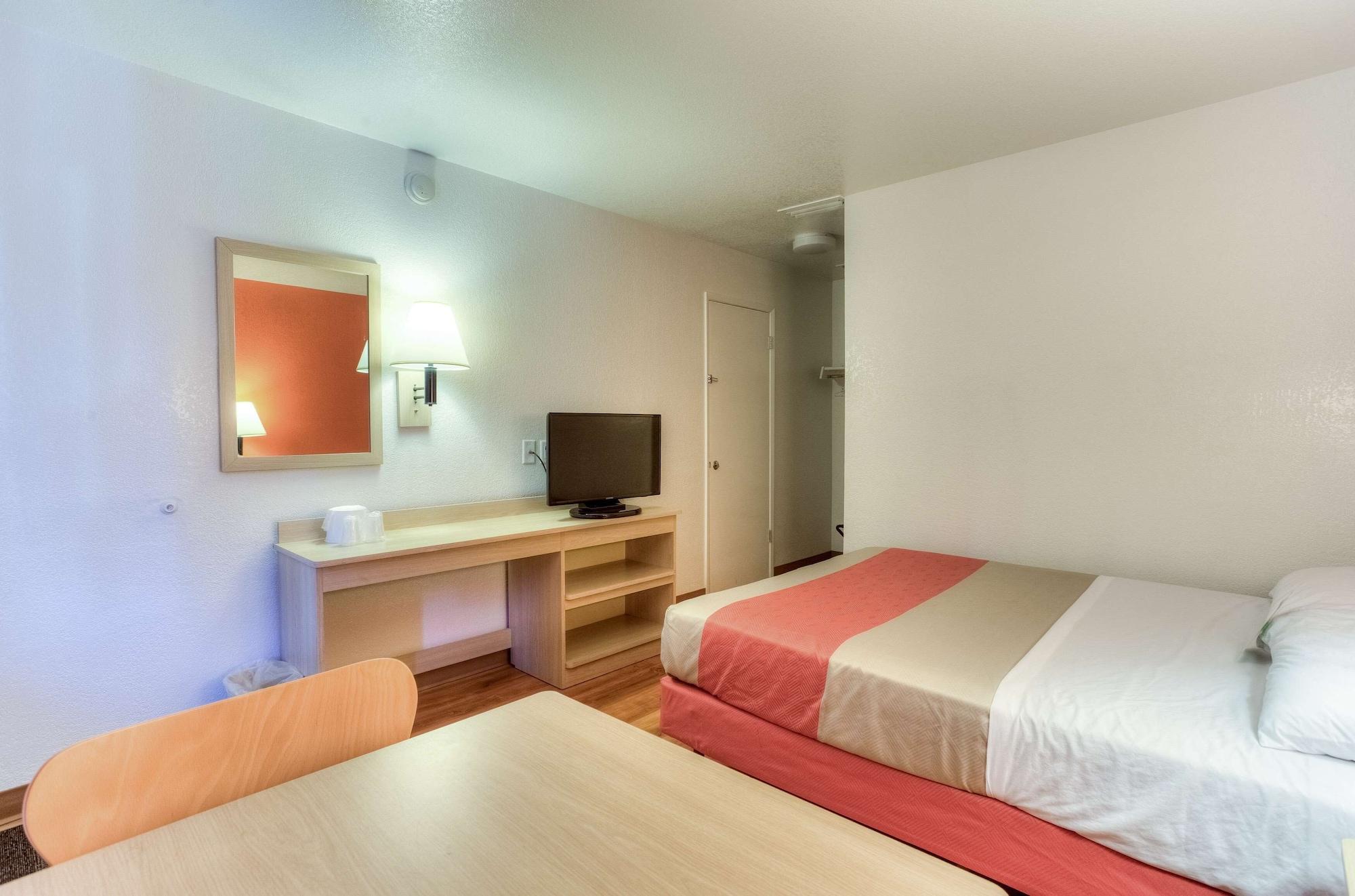 Motel 6-Tigard, Or - Portland South - Lake Oswego المظهر الخارجي الصورة