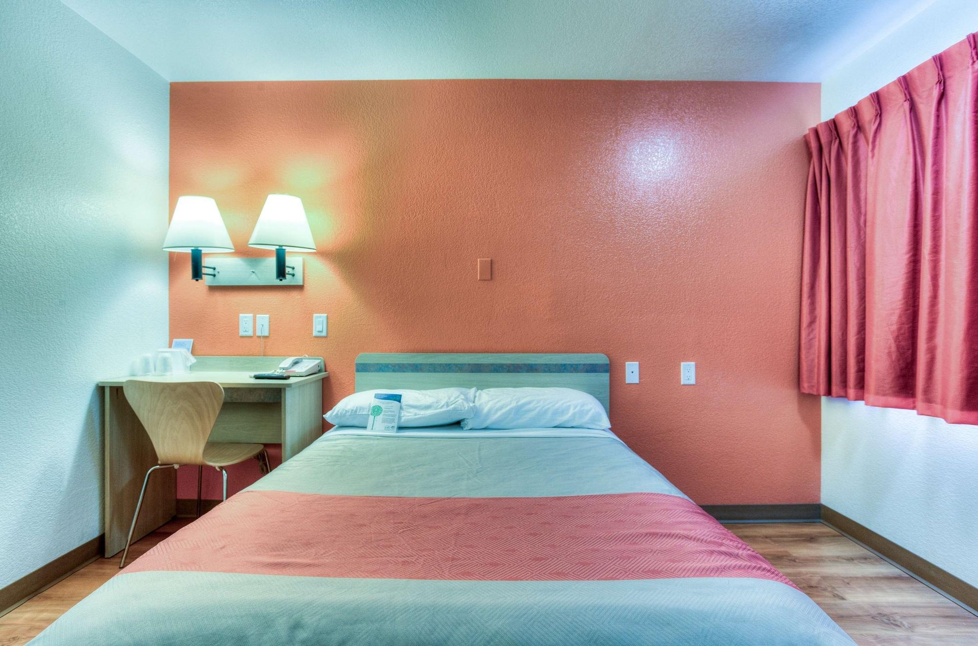 Motel 6-Tigard, Or - Portland South - Lake Oswego المظهر الخارجي الصورة