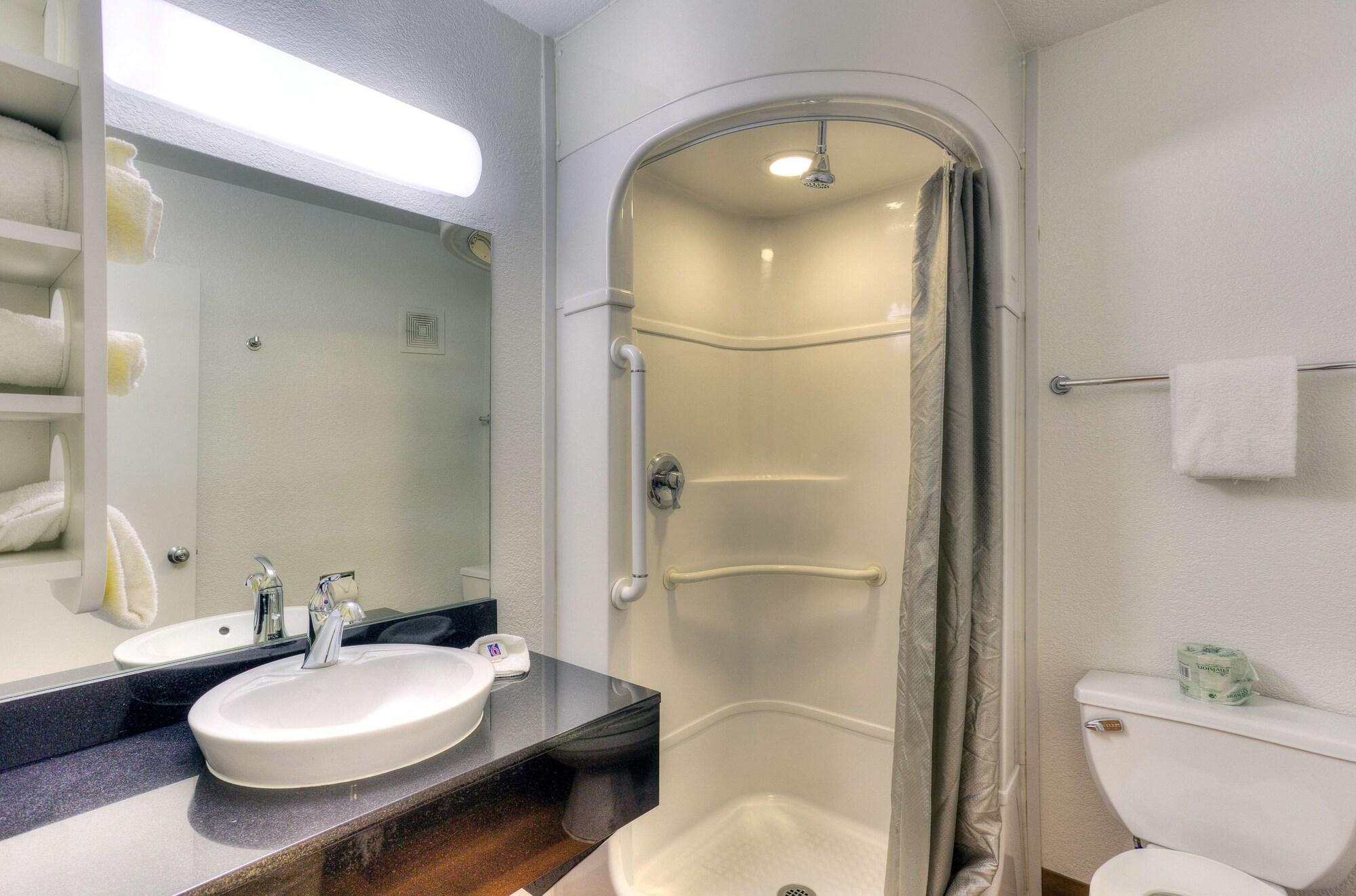 Motel 6-Tigard, Or - Portland South - Lake Oswego المظهر الخارجي الصورة
