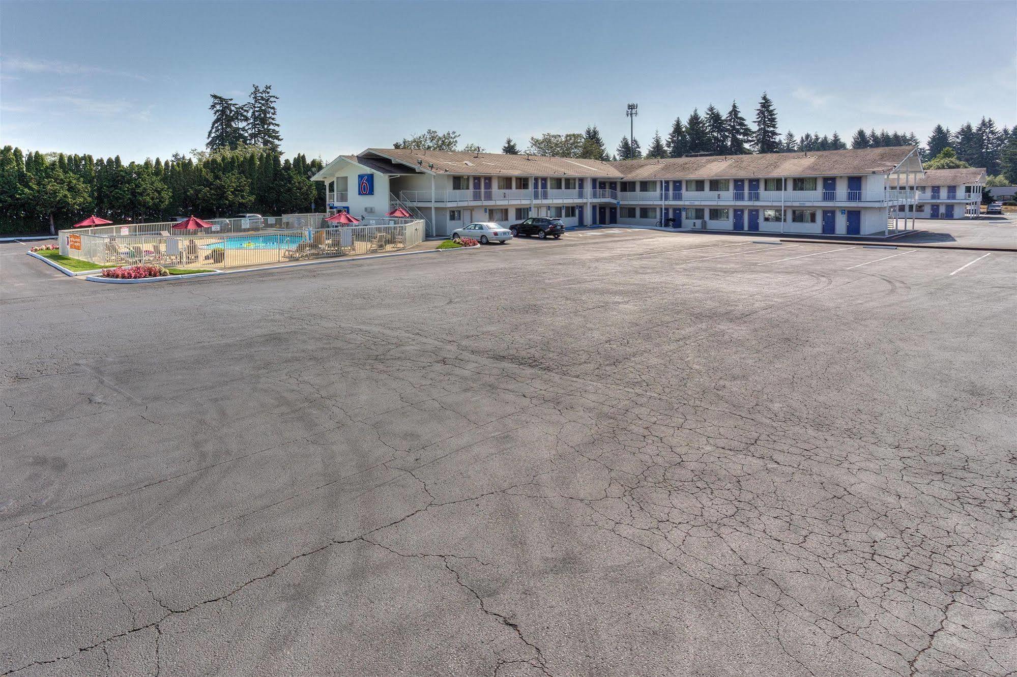 Motel 6-Tigard, Or - Portland South - Lake Oswego المظهر الخارجي الصورة