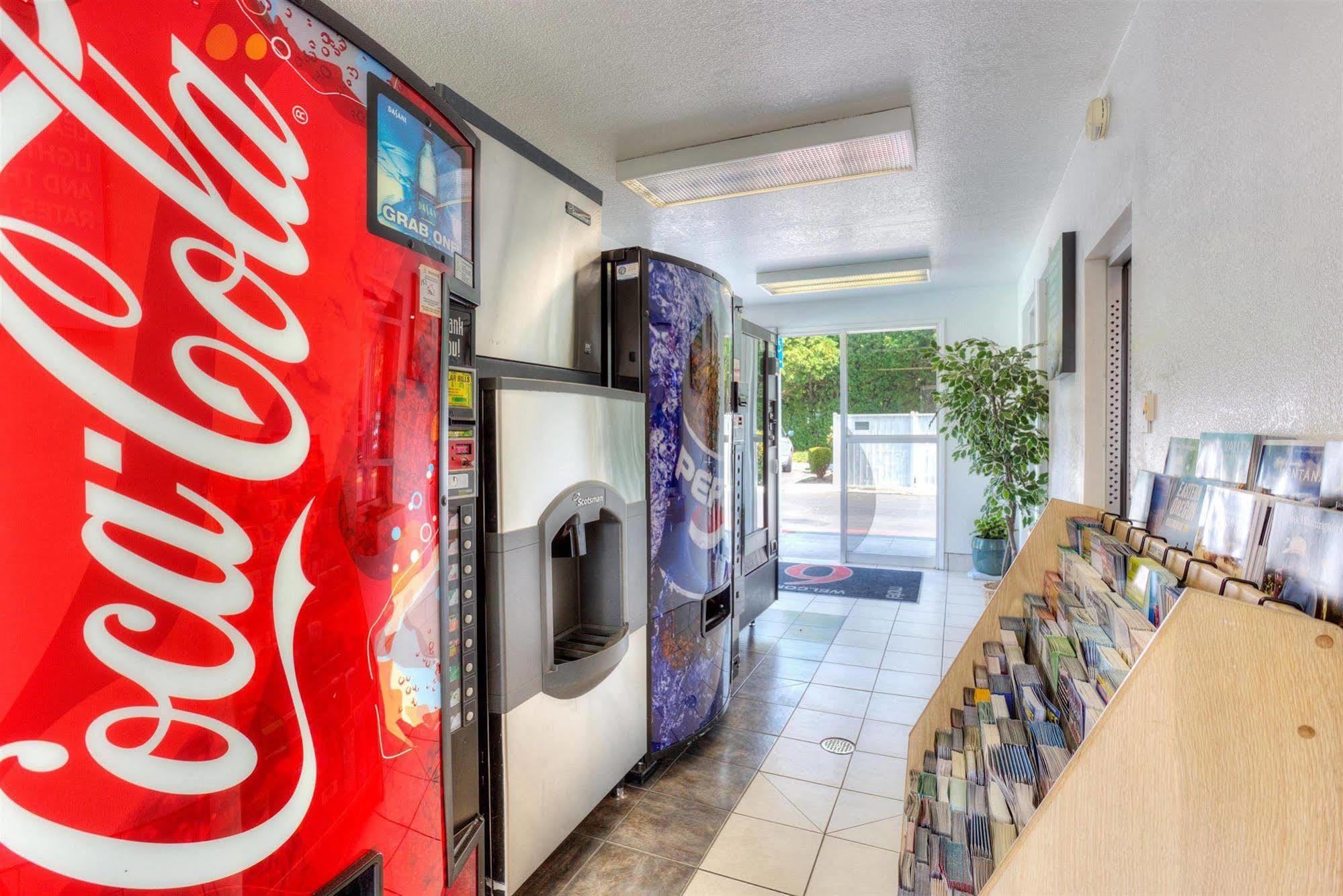 Motel 6-Tigard, Or - Portland South - Lake Oswego المظهر الخارجي الصورة