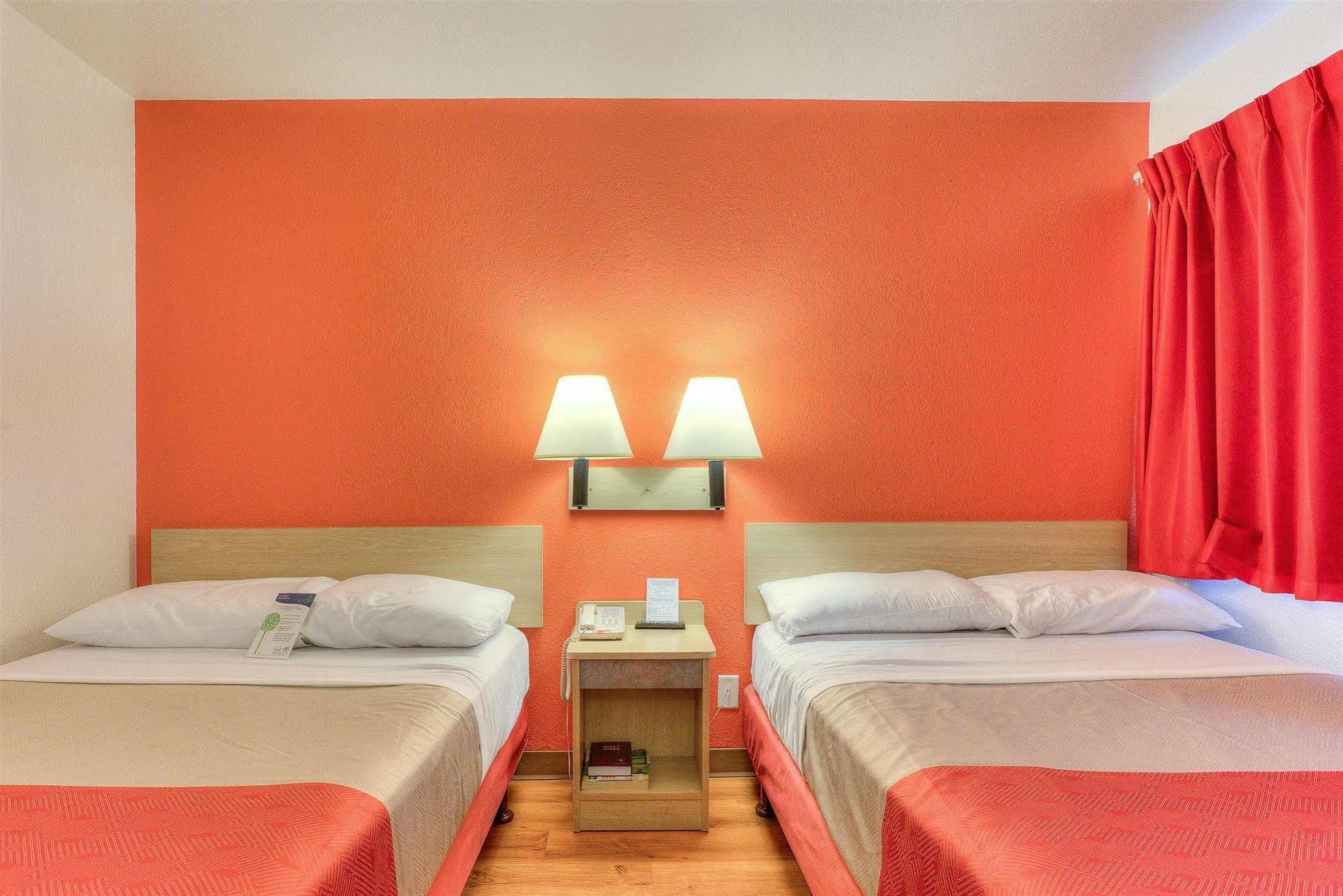 Motel 6-Tigard, Or - Portland South - Lake Oswego المظهر الخارجي الصورة